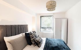 Lovely Apartment 5 Minutes From City Centre, West End And Hydro